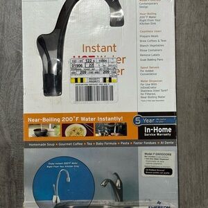 In-Sinkerator Contemporary Instant Single Handle Hot Water Faucet